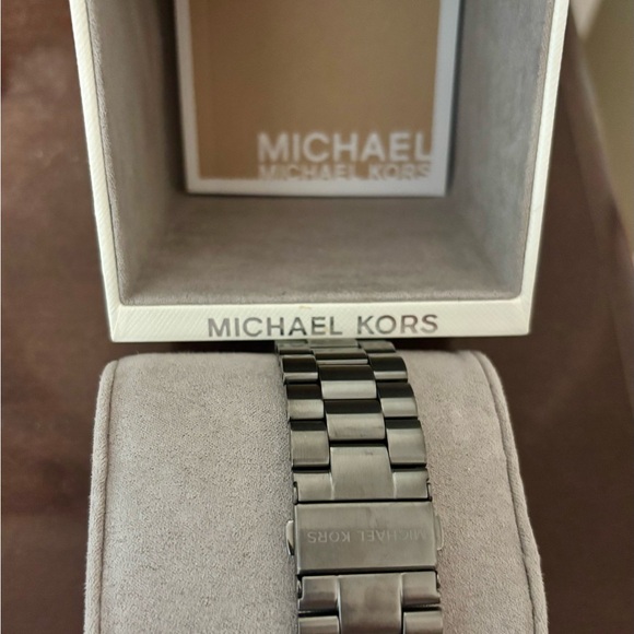 Michael Kors Stainless Steel Watch with Navy Dial - Picture 3 of 4